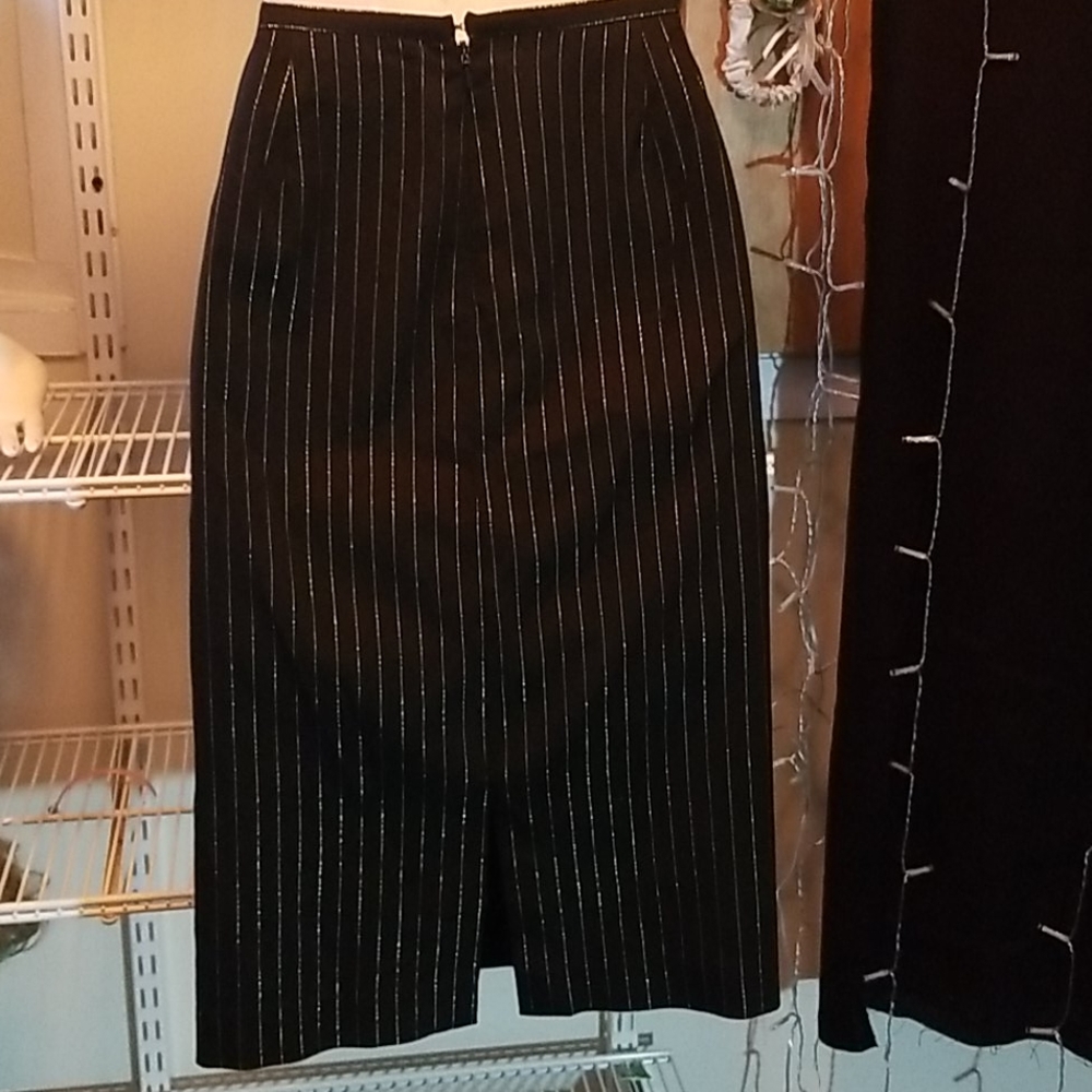 Skirt - Picture 3 of 6